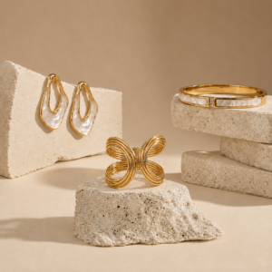 بكج بيرل جولد | Pearl & Gold Set (حلق + سوار + خاتم)